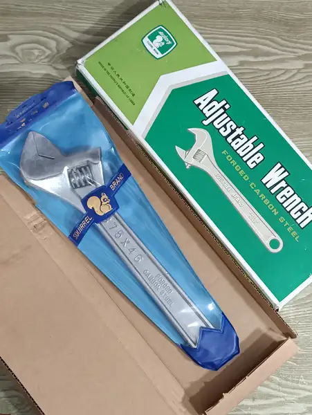 آچار فرانسه سنجاب نشان Squirrel Brand سایز 15 اینچ چین قدیم