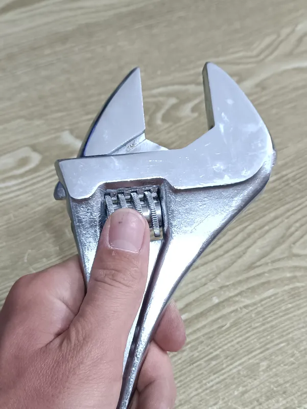 آچار فرانسه سنجاب نشان Squirrel Brand سایز 15 اینچ چین قدیم gallery5